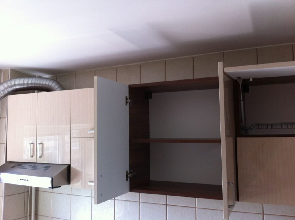 Dulapuri bucatarie suspendate