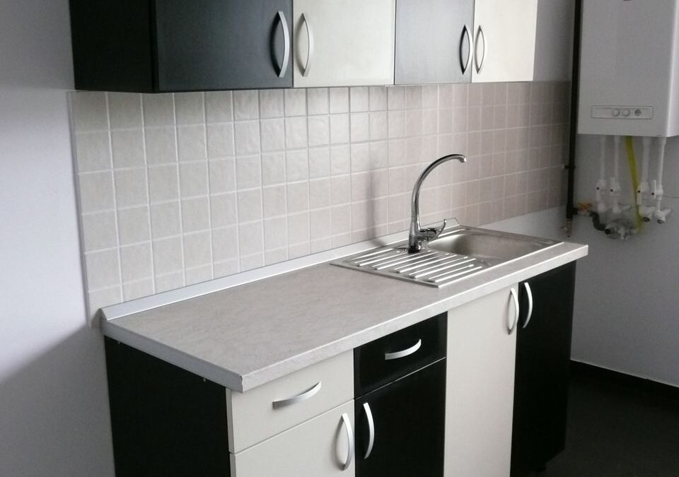 bucatarie sah alb negru