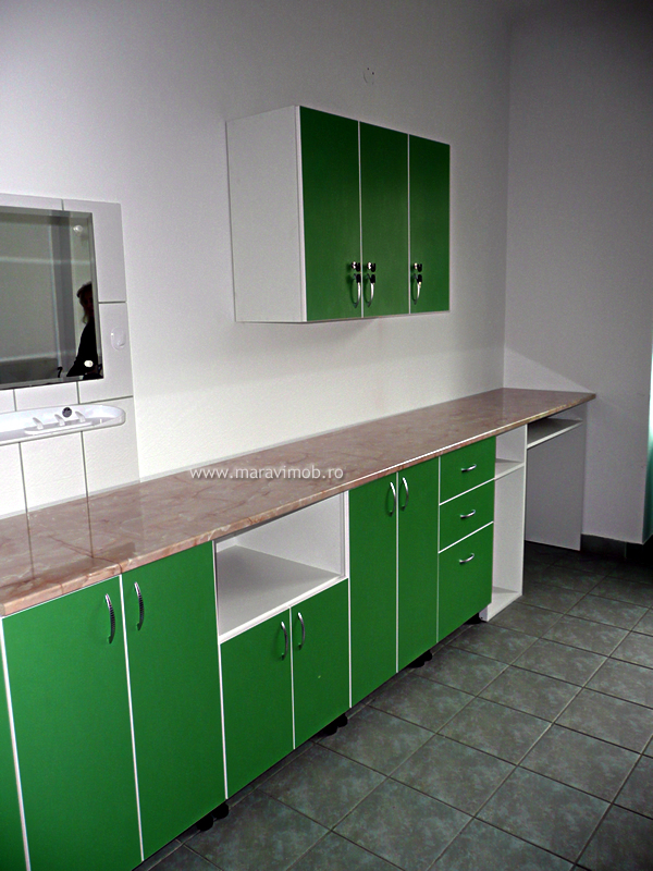 mobilier pe comanda pentru cabinete medicale