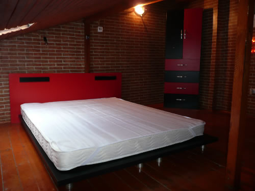 pat dormitor comanda