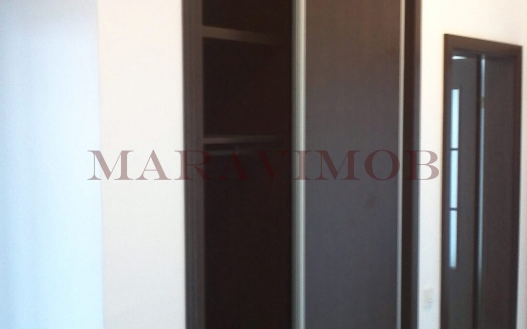 Dulap haine tip dressing Cartier Latin